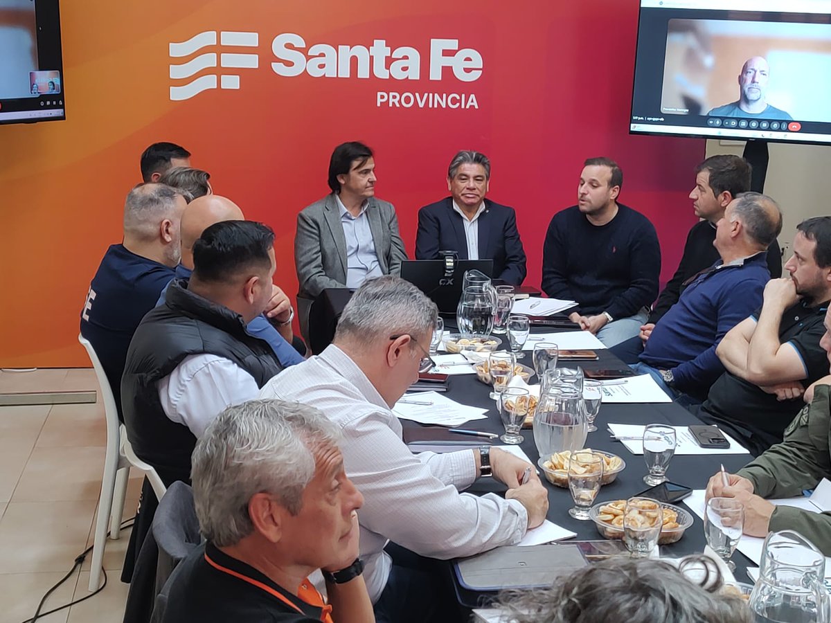 JJlb39's tweet photo. Desde La Subsecretaría de Protección Civil estamos preparándonos para la llegada del NIÑO (ENOS) https://t.co/XMXdF3NVq1 https://t.co/AhMszidTdT