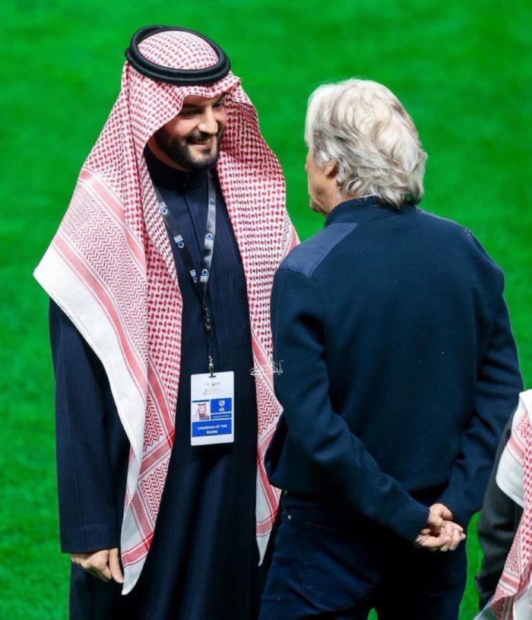 💰جيسوس يـكشف تفاصيل خيانتة
في نهاية الدورالاول تلقيت اتصالاً هاتفياً من مسؤل كبير وكان بجانبة رونالدو الذي دعاني لقيادة الفريق وفسخ عقدي والتوقف عن مفاوضات الاعبين من اجل الهلال
وقال لاتقلق من الامورالمالية واي لاعب تريده سوف يتم التوقيع معه
فأجبته بالتريث لنهاية الموسم
<a href="/1SMi_/">سهم</a>