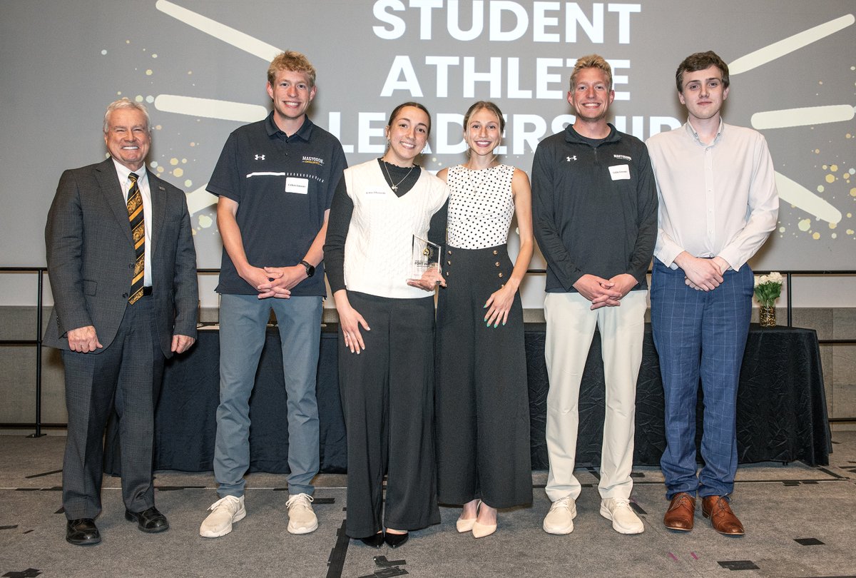 GoMastodons's tweet photo. Congrats to the Mastodon Student-Athlete Leadership Team (SALT), they were named Purdue Fort Wayne's  Student Organization of the Year

📰 https://t.co/v18TvOl4HK

#FeelTheRumble #MajorImpact https://t.co/GXJlKVimaB