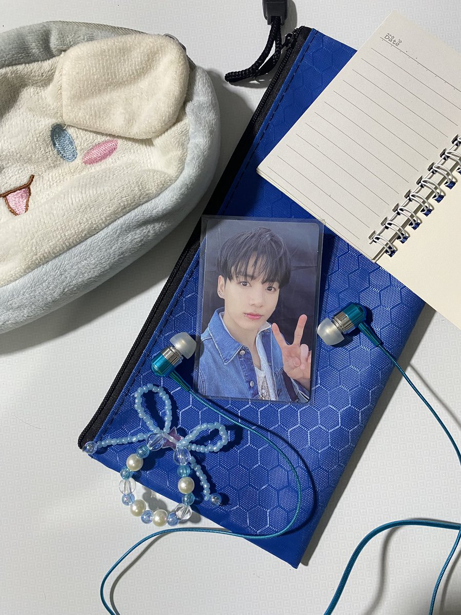 gguk3D's tweet photo. 💙🩵 https://t.co/kLybaXadZN