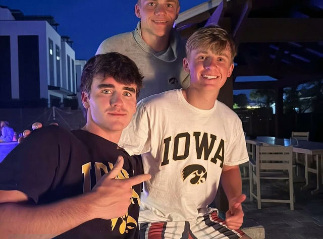 IowaAdmissions's tweet photo. Future Hawkeye loading… 🖤💛 https://t.co/VR9OFwweBX