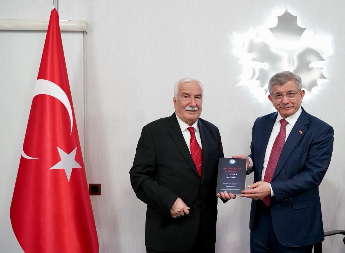 Demokraside Birlik tweet media
