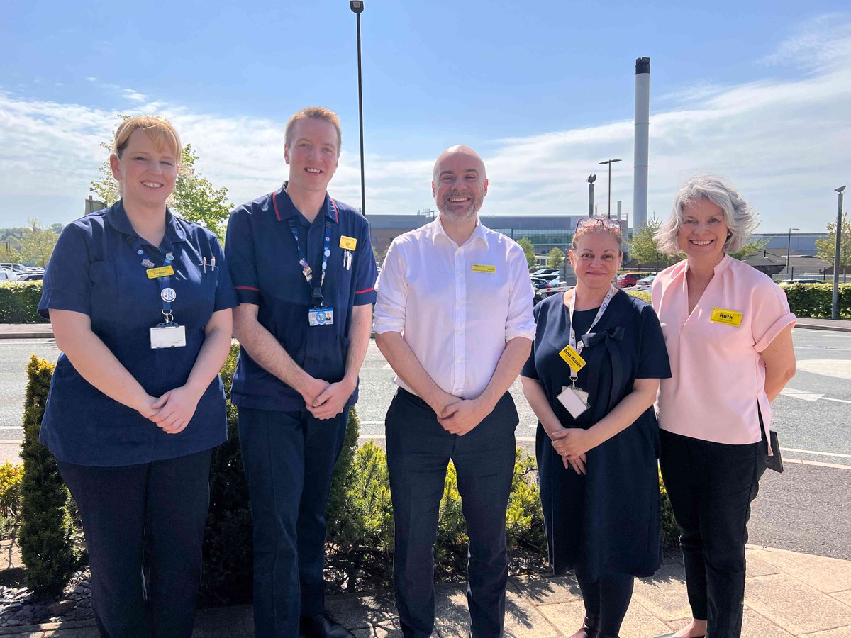 Duncan_CNO's tweet photo. Thank you to nursing colleagues at Royal Stoke University Hospital for sharing your work and experiences during my visit on Friday. It was great to see a focus on continuous improvement and nursing leadership. #teamCNO https://t.co/kxoG6LOIRG