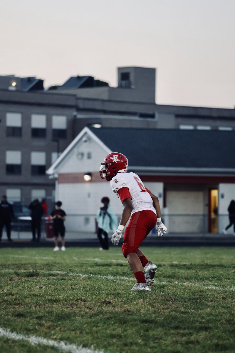 MalikPutman6's tweet photo. Last year I ended my sophomore year as a starter with, 
70 total tackles
18 tackles for loss
2 sacks
1 forced fumble &amp; 1 TD . This is isn’t including the 2 games I missed for a cheap injury that could’ve been avoided but trust me I’m working harder yall gonna know my name soon https://t.co/G7I26iOxHO