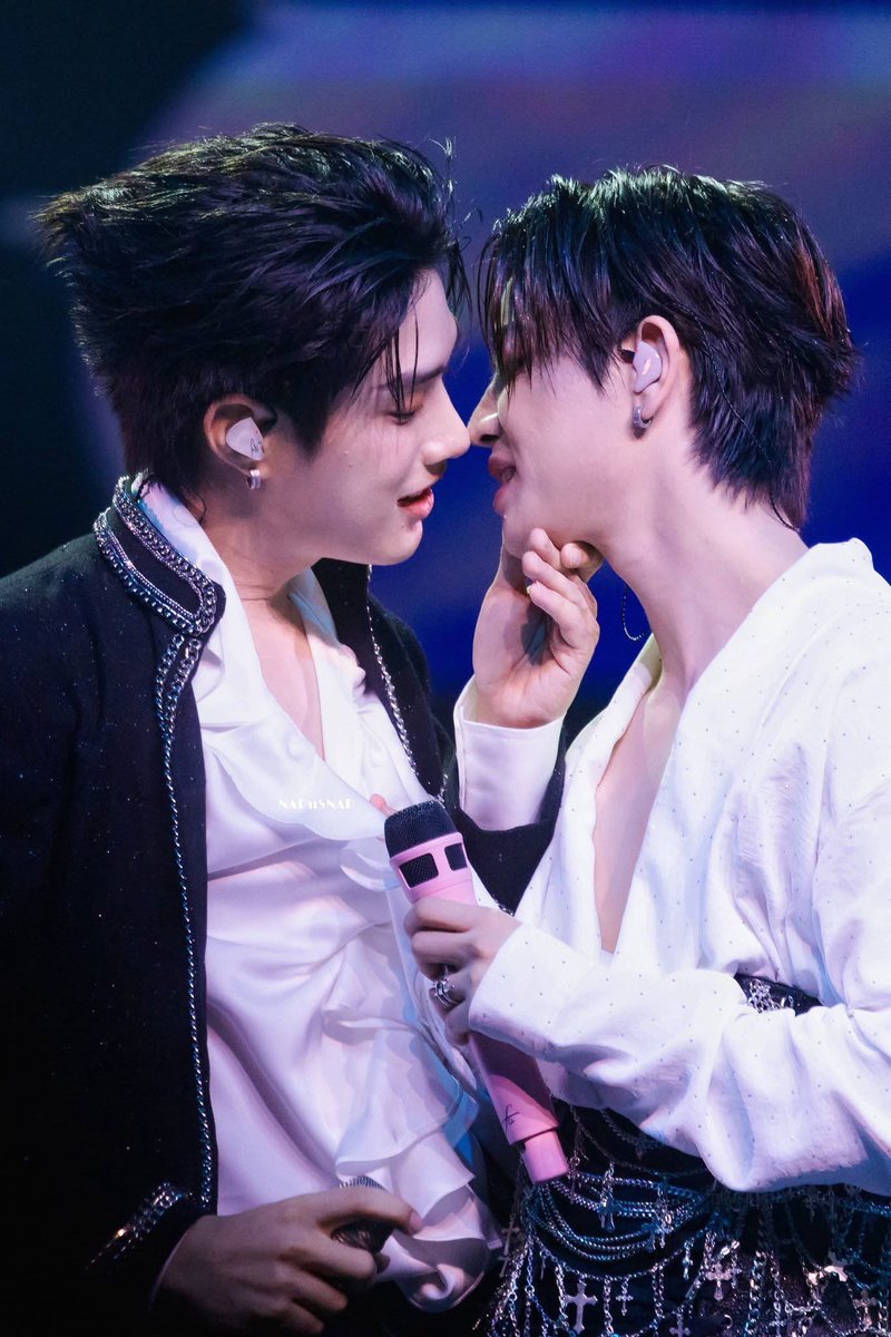 Linnn1324's tweet photo. @firstonewnkbr 💚🩷 https://t.co/LBY1n5Ojti