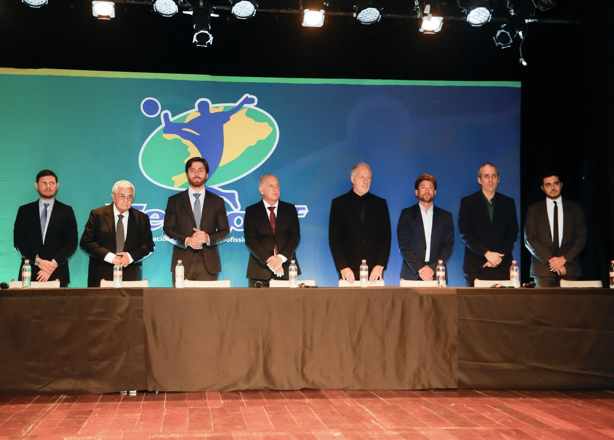 Welcome back, FENAPAF 🤝

🇧🇷 Brazilian player union FENAPAF has rejoined FIFPRO as a Special Observer, reconnecting Brazil to the global player union movement.