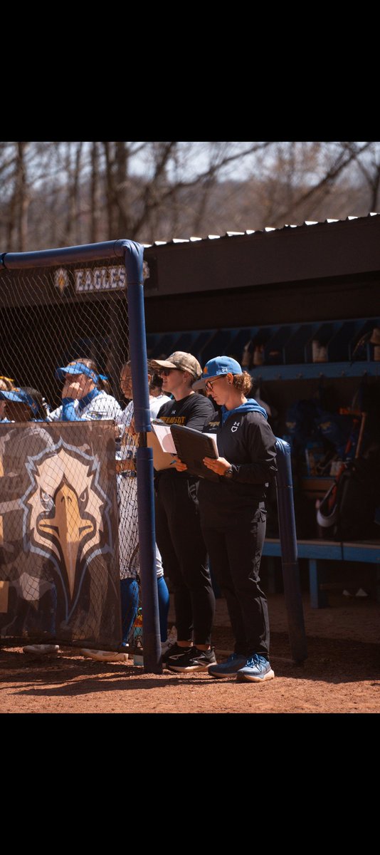 Coach_MGriff's tweet photo. After an amazing 4 years at Morehead State University, it's time for my next adventure. Thank you to my team for such a rewarding journey 💙 Thank you to @CoachKellyWells and all of @MSUEagles athletics for your support and friendship over the years! #SkoEags https://t.co/cZR8zOldOu