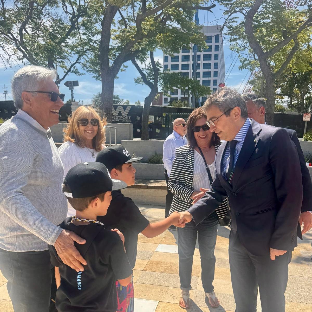 MPeronaci's tweet photo. I concluded yesterday my official visit to California with @IAMofLA and a tour of Piazza Miramare in San Pedro, two great examples of the impact that our marvelous Italian American community has on this city and across the country.
Arrivederci Los Angeles! Arrivederci California! https://t.co/qRbLYPCBsg