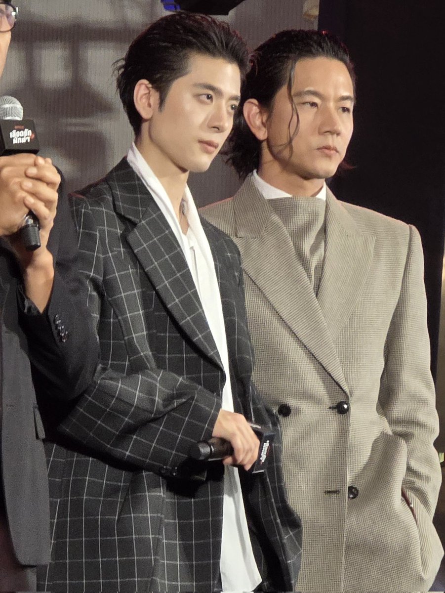 SeaOfWine_CY's tweet photo. ทุกคนไม่ต้องเข้าใจหรอก ผมอยากเข้าใจคนเดียว https://t.co/203klH8wS0