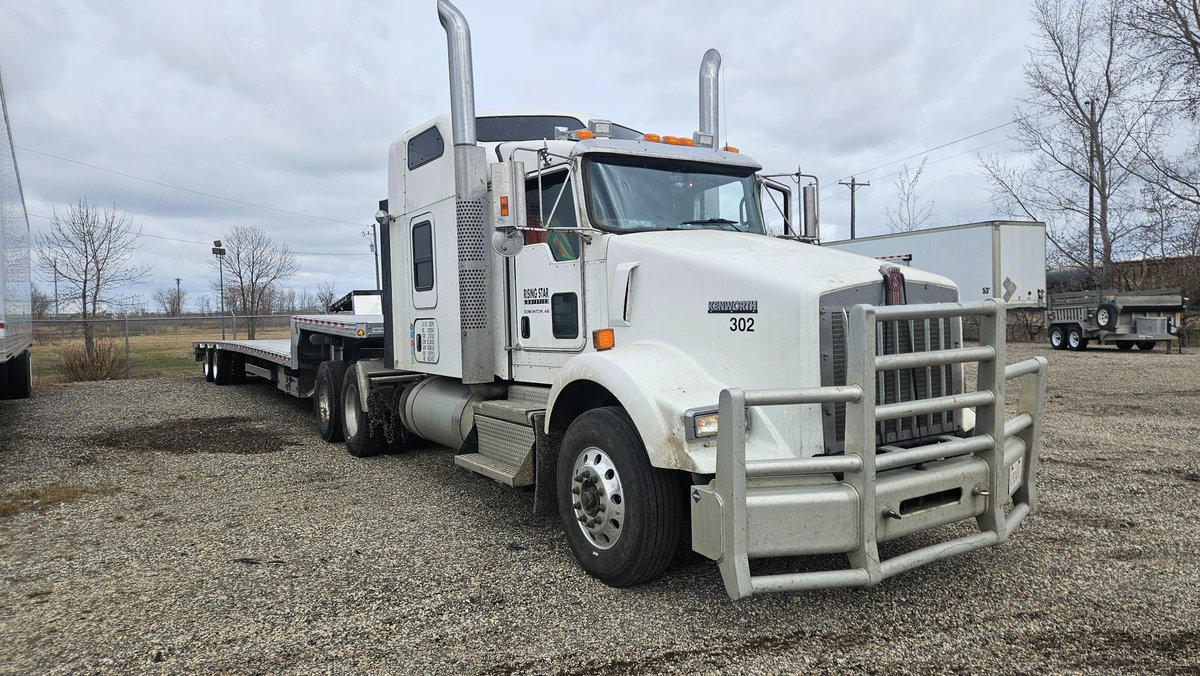 RichardWiebe204's tweet photo. Another new 2027 Reitnouer Aluminum Trailers tandem axle dropmiser leaving. #quereltrailers #haulevenmore #reitnouer #reitnouerfamily #dropdeck #stepdeck #allaluminum https://t.co/jxTstiGWkC