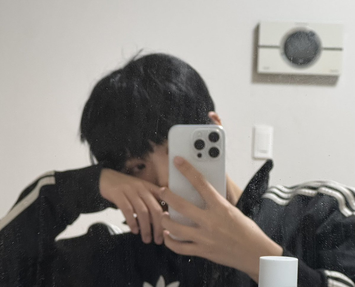 철수 tweet media