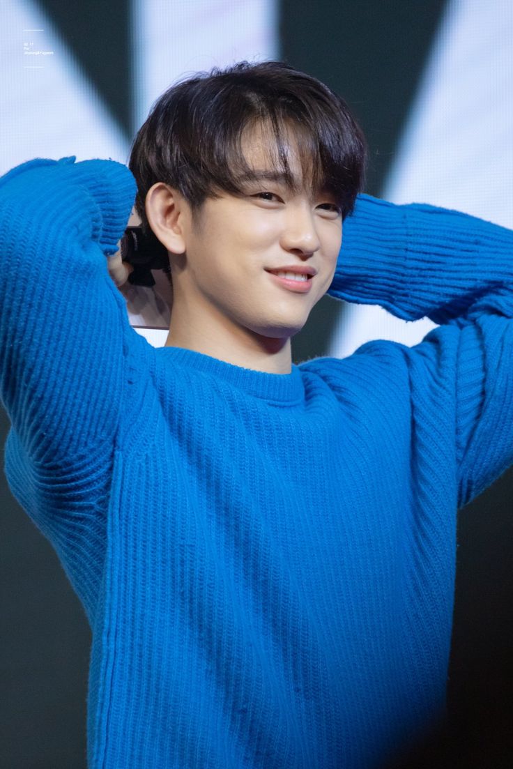 _hourlyjinyoung's tweet photo. #JINYOUNG #박진영 #진영 #GOT7 #갓세븐 @JINYOUNG https://t.co/FaX3KsFf7e