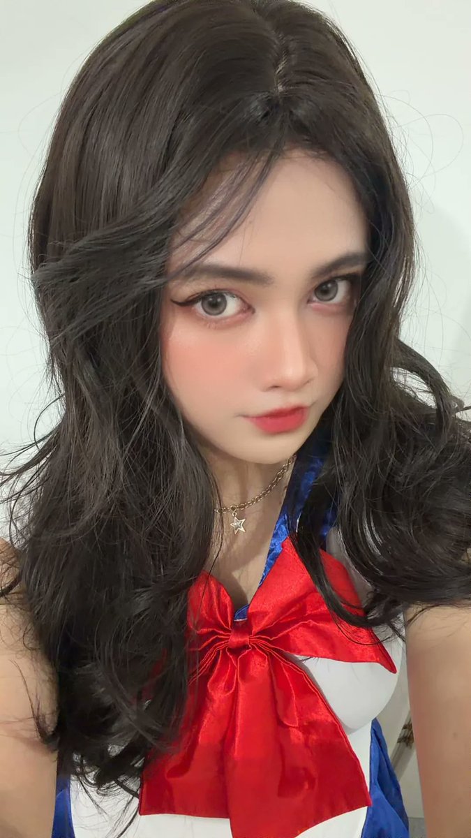 sissy clara tweet media