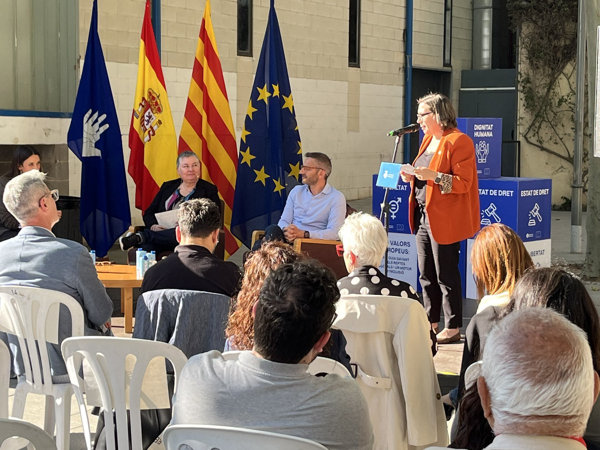 Ajuntament d'Esplugues de Llobregat tweet media