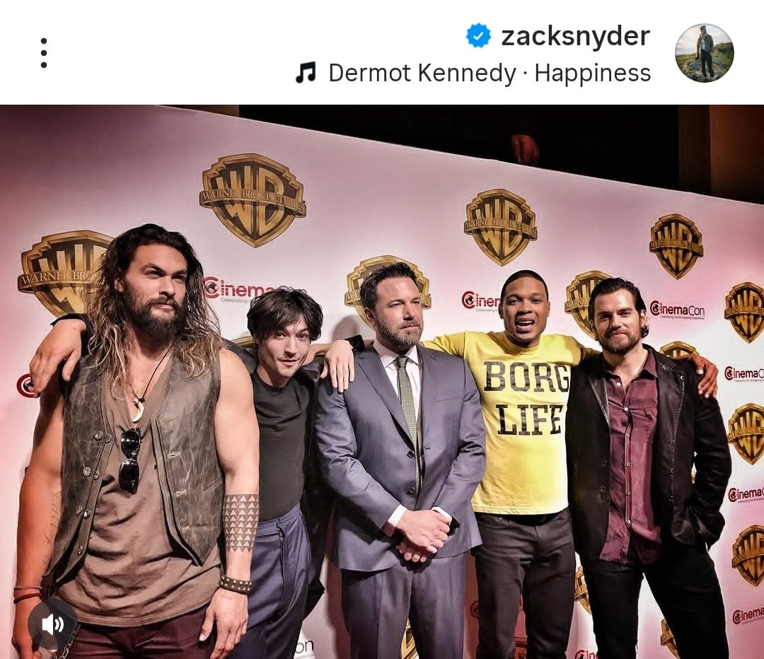 Unbiased Snyder Fan tweet media