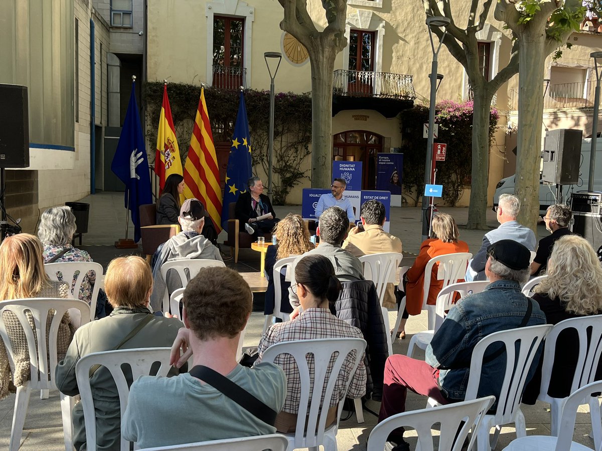 Ajuntament d'Esplugues de Llobregat tweet media