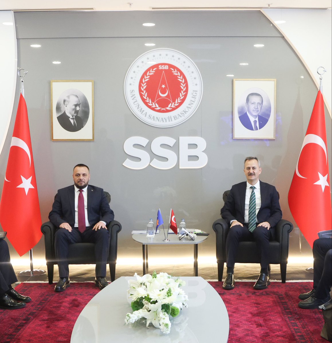 EjupMaqedonci's tweet photo. Met with VP Cevdet Yılmaz and  @halukgorgun to discuss strengthening defense cooperation, including cooperation with Turkish defense companies, and future co-production opportunities.

🇽🇰–🇹🇷partnership continues to grow for peace and security. https://t.co/4HIPHUF4pl