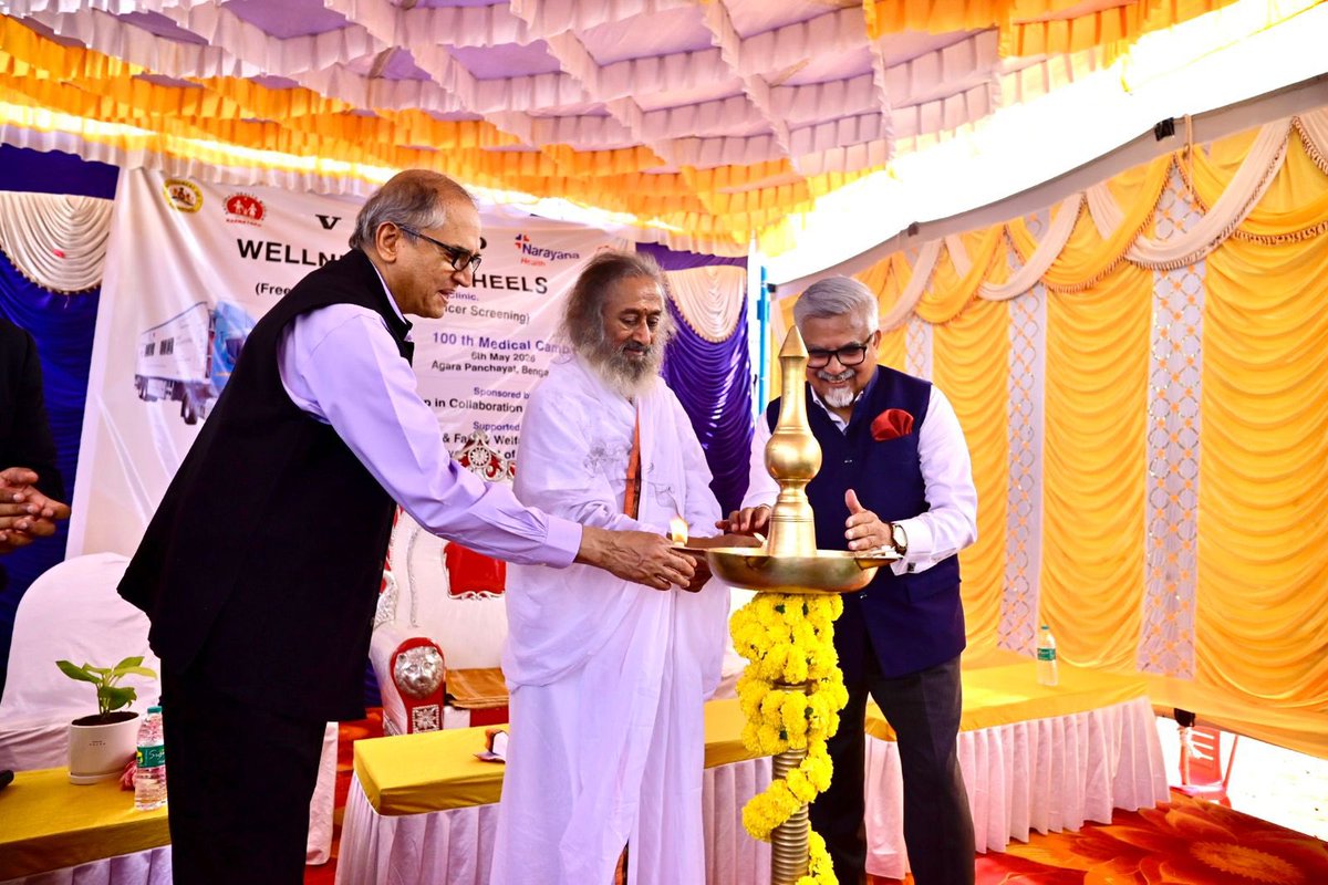 Gurudev Sri Sri Ravi Shankar tweet media