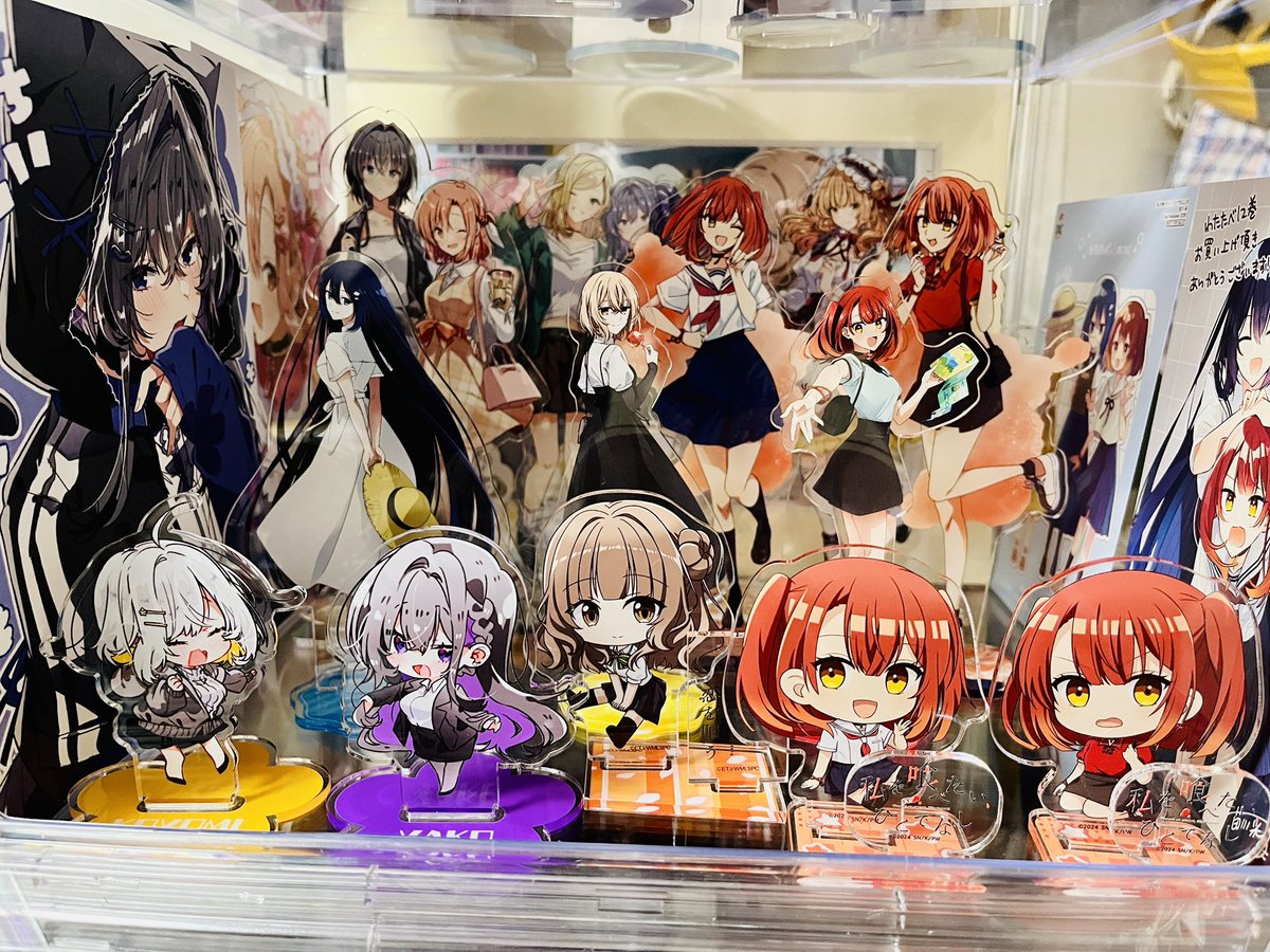 少女漫画 特典 アクスタ とりあえずAJのアクスタ3枚も並べたけど2段目は作品ごったのせいも