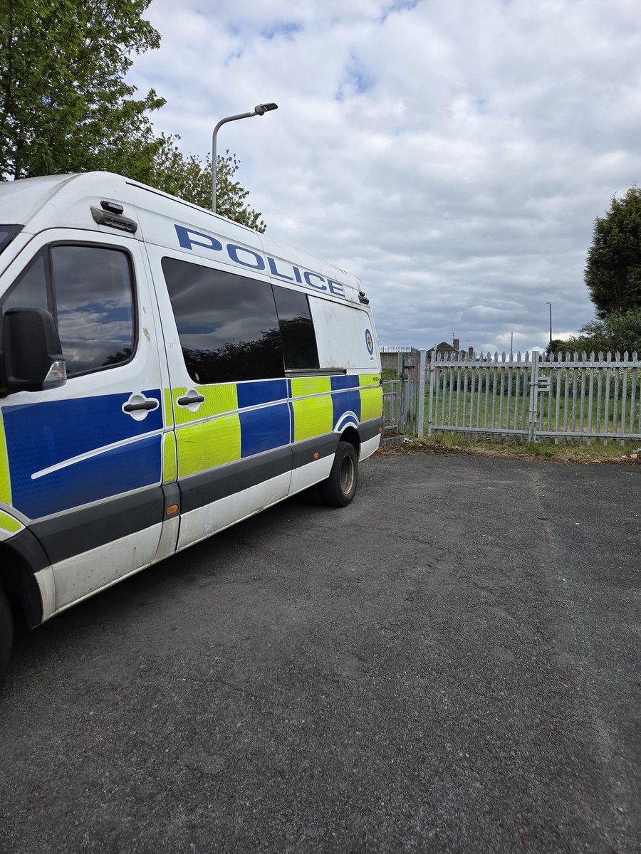 Bilston & East Park Police tweet media