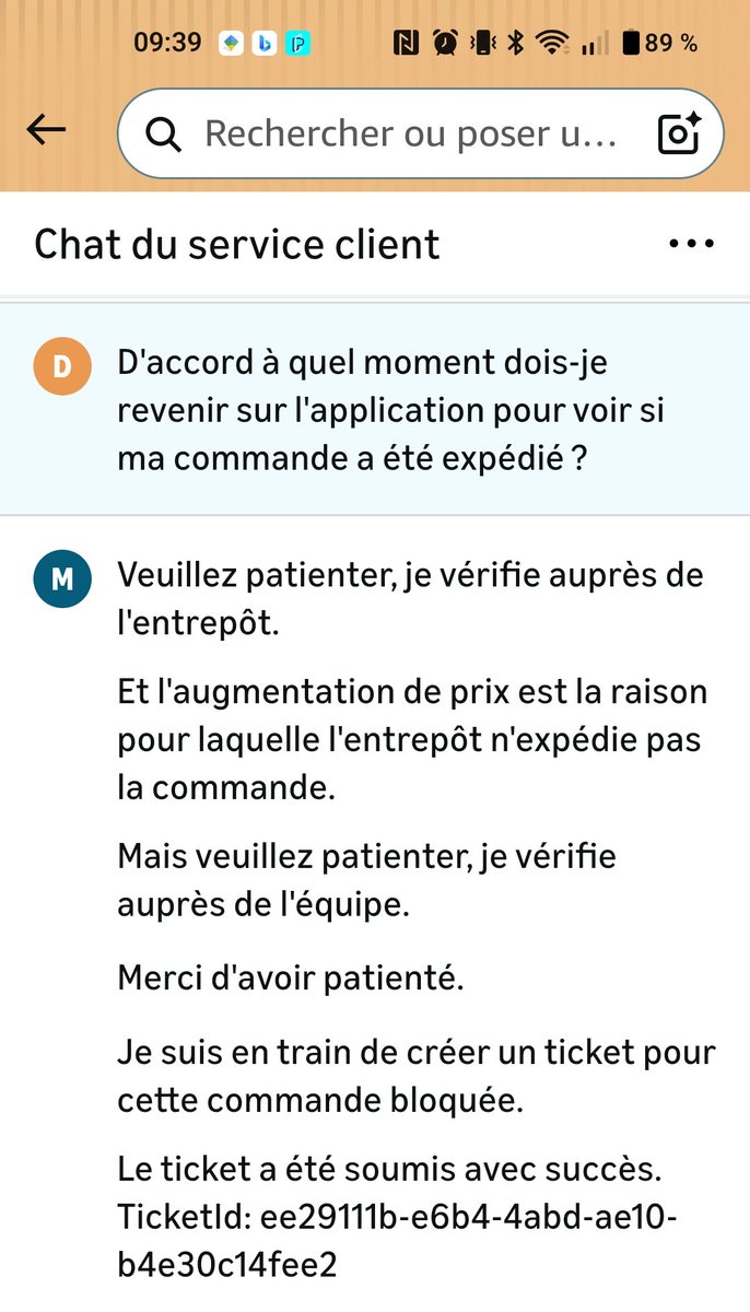 Fahdisen's tweet photo. @AmazonFrance Vous êtes des escrocs ! Annuler une livraison sous prétexte que le prix a changé 2 jours après l'achat. 
C'est malhonnête !
Oser dire qu'il faut annuler pour refaire la commande au prix fort également ! https://t.co/cqqyuW48mw