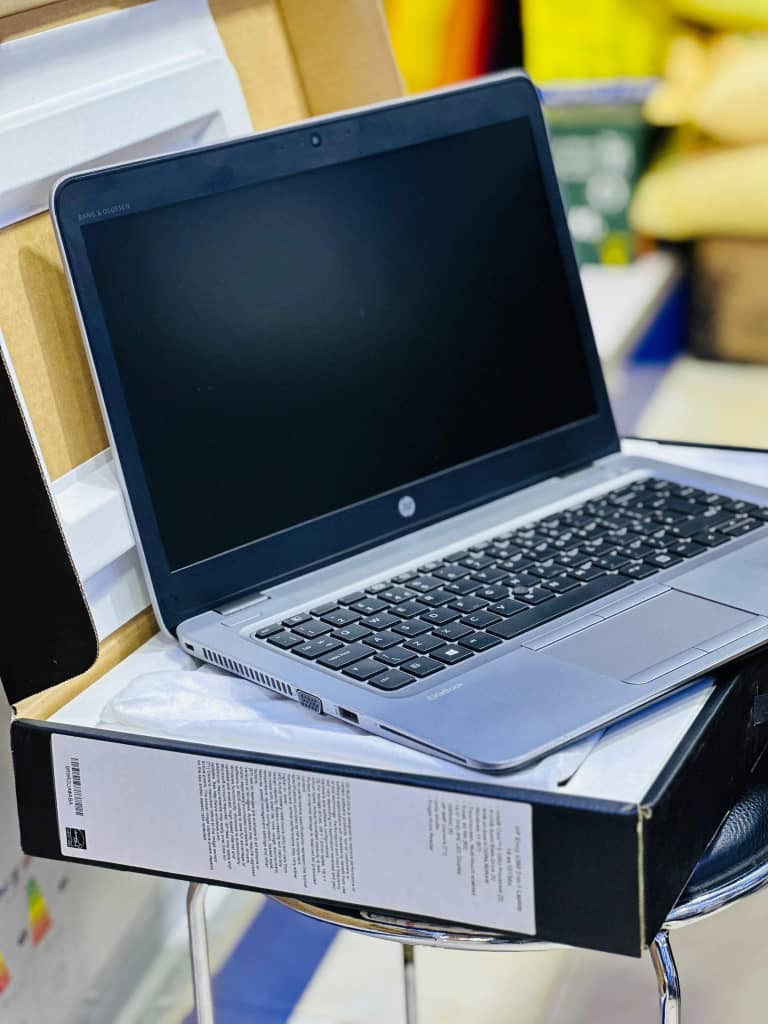 kyeruphiona's tweet photo. Mother's day discount 
At ugx 650,000k😊 With a free Mouse 

HP ELITEBOOK 840 G3 at UGX 750,000shs only  
Intel@ core i5 6th gen vpro base @ 2.50ghz, turbo frequency @ 3.00ghz
•14 inches
•Memory speed: 2400mhz
•Ram: 8GB DDR4
•256GB/500GB SSD
•Graphics: intel HD 520(4GB)
•Fingerprint
•Keyboard💡
•sim slot
•Thunderbolt port
Reach out to us via; https://t.co/uC16IvDobr