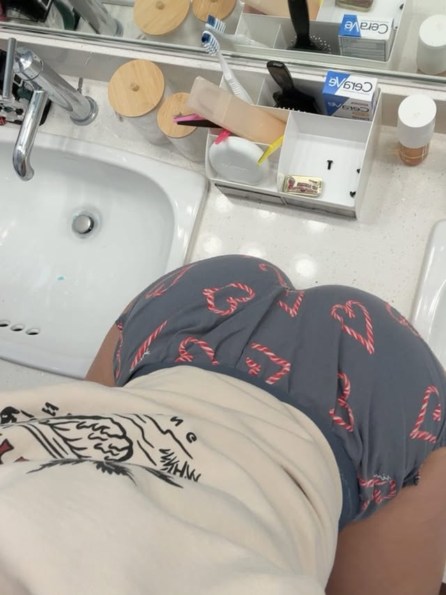 Mini Shorts X 110K tweet media