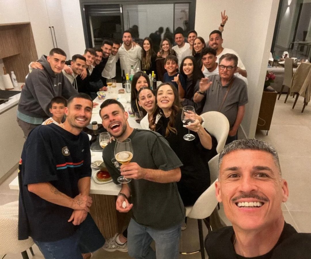 info_cdext_1924's tweet photo. Nono, este hombre es historia de Almendralejo MVP🤩😂 https://t.co/qtaeAfQpA1