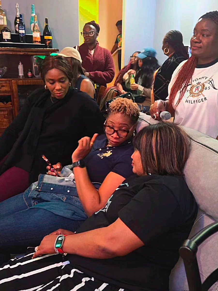 mc_t_rokc's tweet photo. My beautiful ladies came through with grace. The men came ready with focus. The conversations were intense, intentional, and powerful. 
Thank you all. I am deeply blessed to have this circle. 
God bless you all. 
Mastermind Business Networking 
#masterclass #businessnetworking https://t.co/bt2LJICFAo