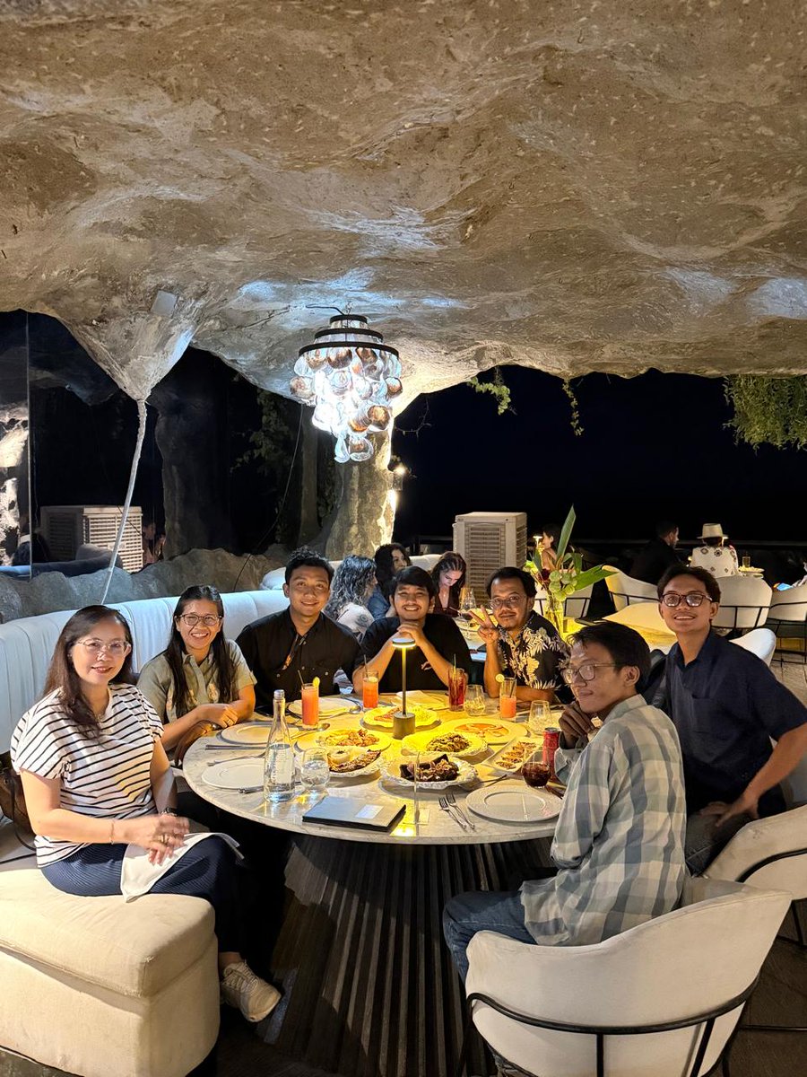 fullmoonfolk's tweet photo. Kunjungan owner ke project U

#Latepost https://t.co/owafD9qGA7