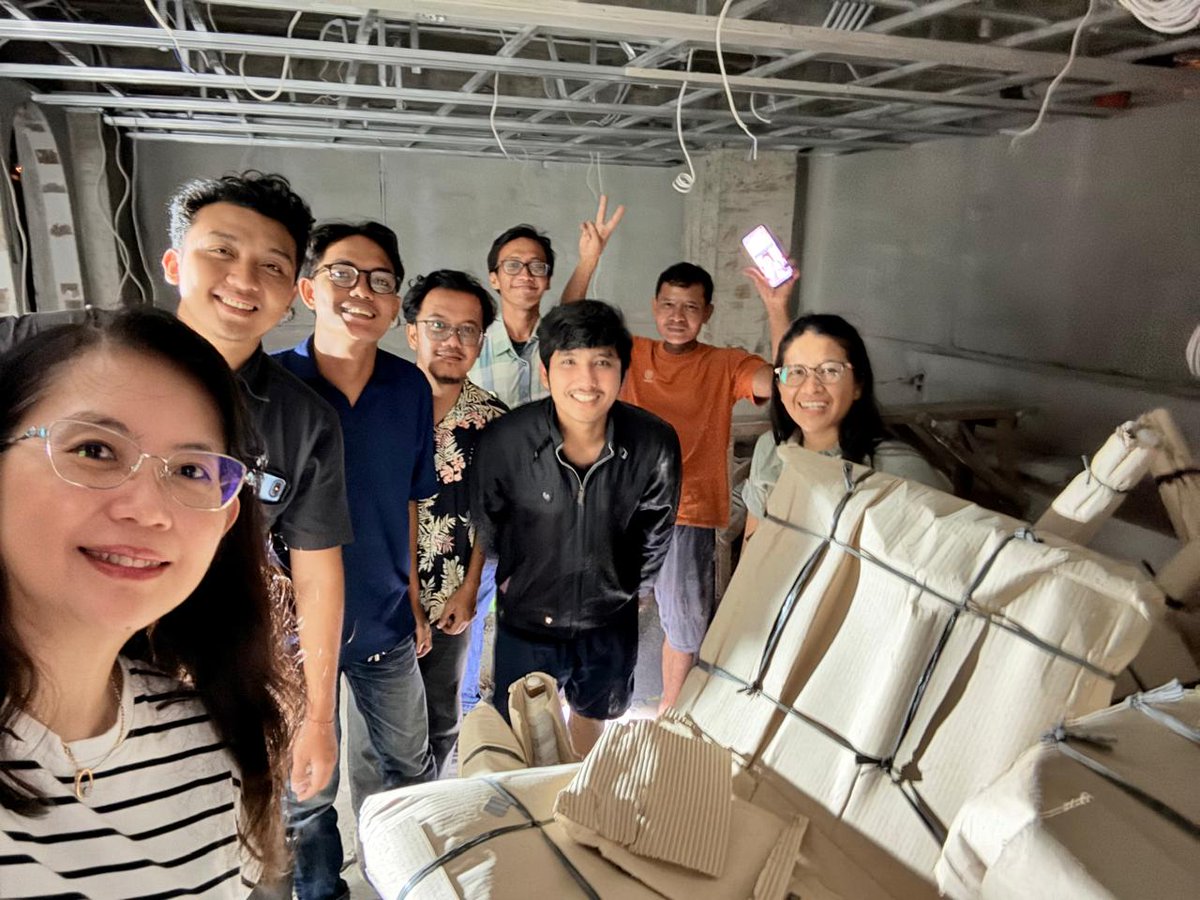 fullmoonfolk's tweet photo. Kunjungan owner ke project U

#Latepost https://t.co/owafD9qGA7