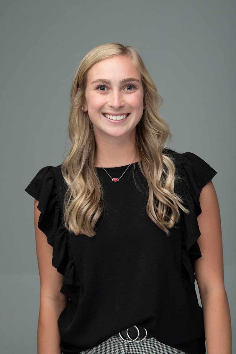 FHSTigersROAR's tweet photo. Emily Garner, a former collegiate athlete and coach, will lead Fayetteville High School’s Lady Tigers on the court next season. Read more about the coach on our website, https://t.co/1ZsVCJ0Wtk https://t.co/piKGYEv4yz