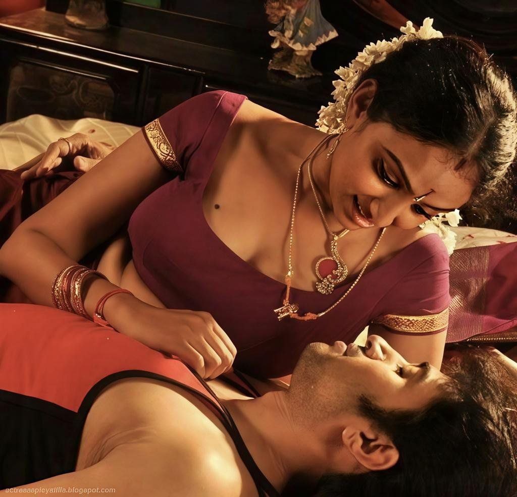 xxxboy_181's tweet photo. After marriage my bestie @Mathu_sree_2k 😉🙈

Ena da epudi pakuraa 🥵🙈

    Sekiram jacket ahh kalatu di 💋💦 mood aguthu 🤟🏻

Va da chlam unaku tha en purushan netha daa chlam🙈🙈

Ena di apo un purushan epa thana Marriage achi🤭🤭🙈
Ama da avan oru potta daa nee vaa oluu ena🙈 https://t.co/dQUPpuquXw