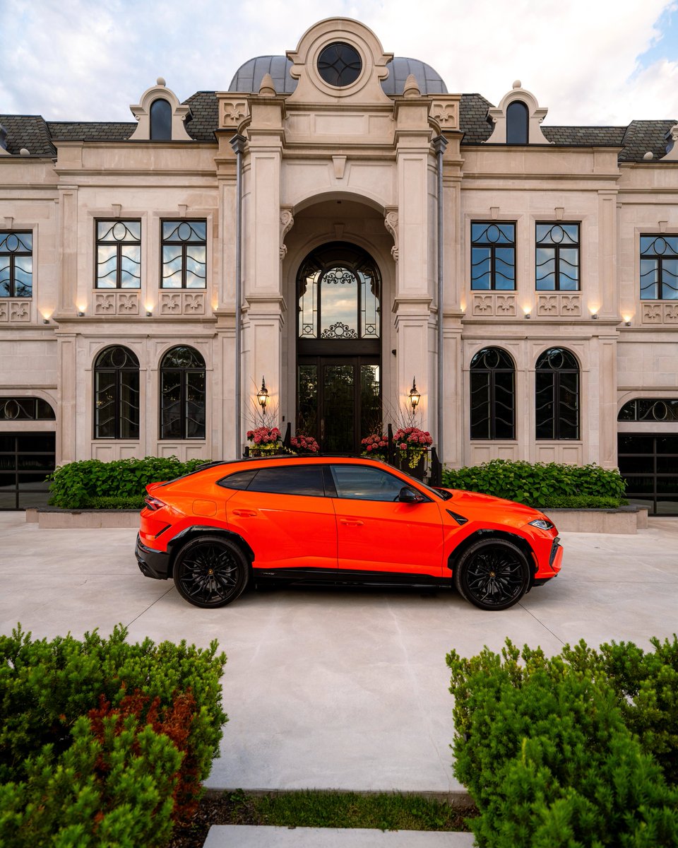 Lamborghini tweet media