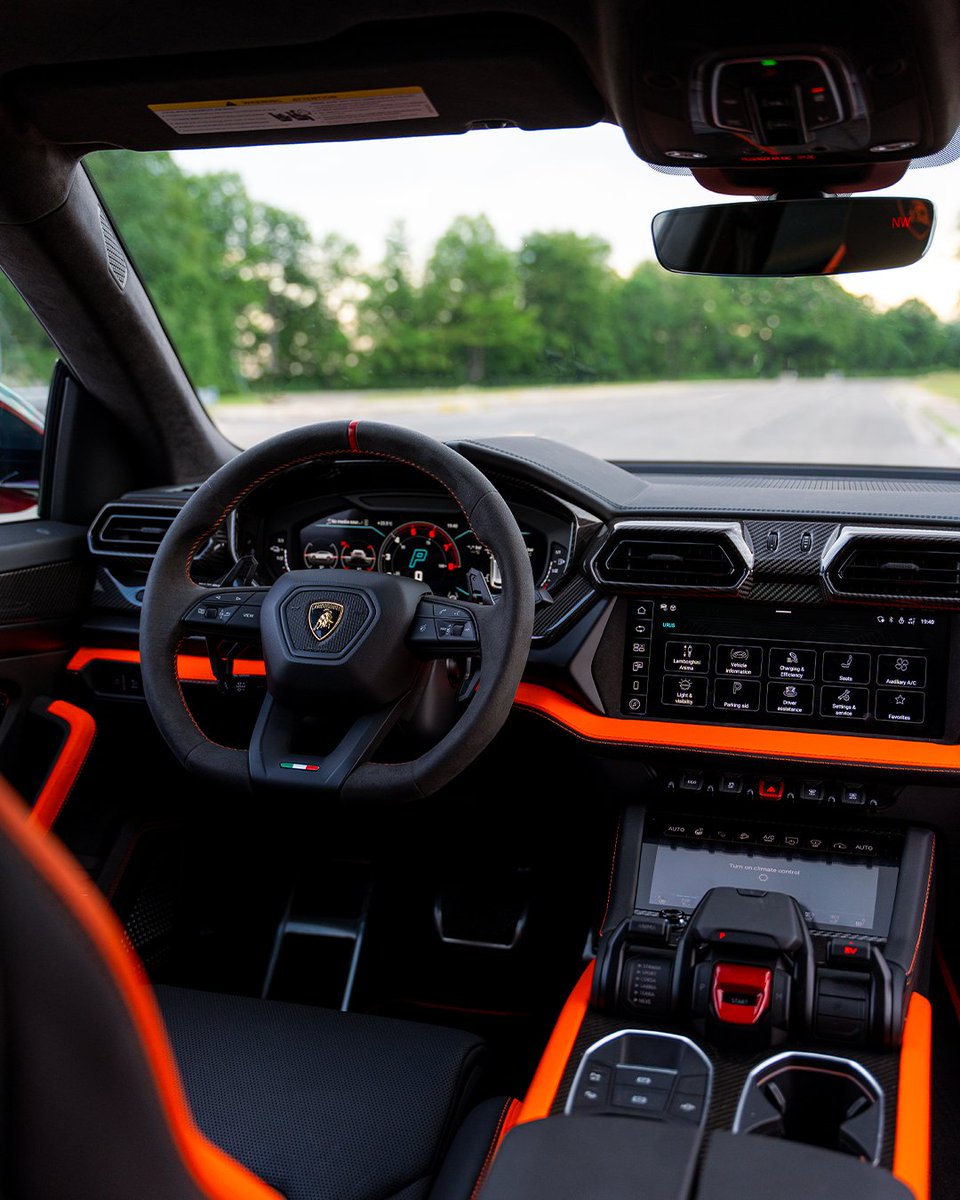 Lamborghini tweet media