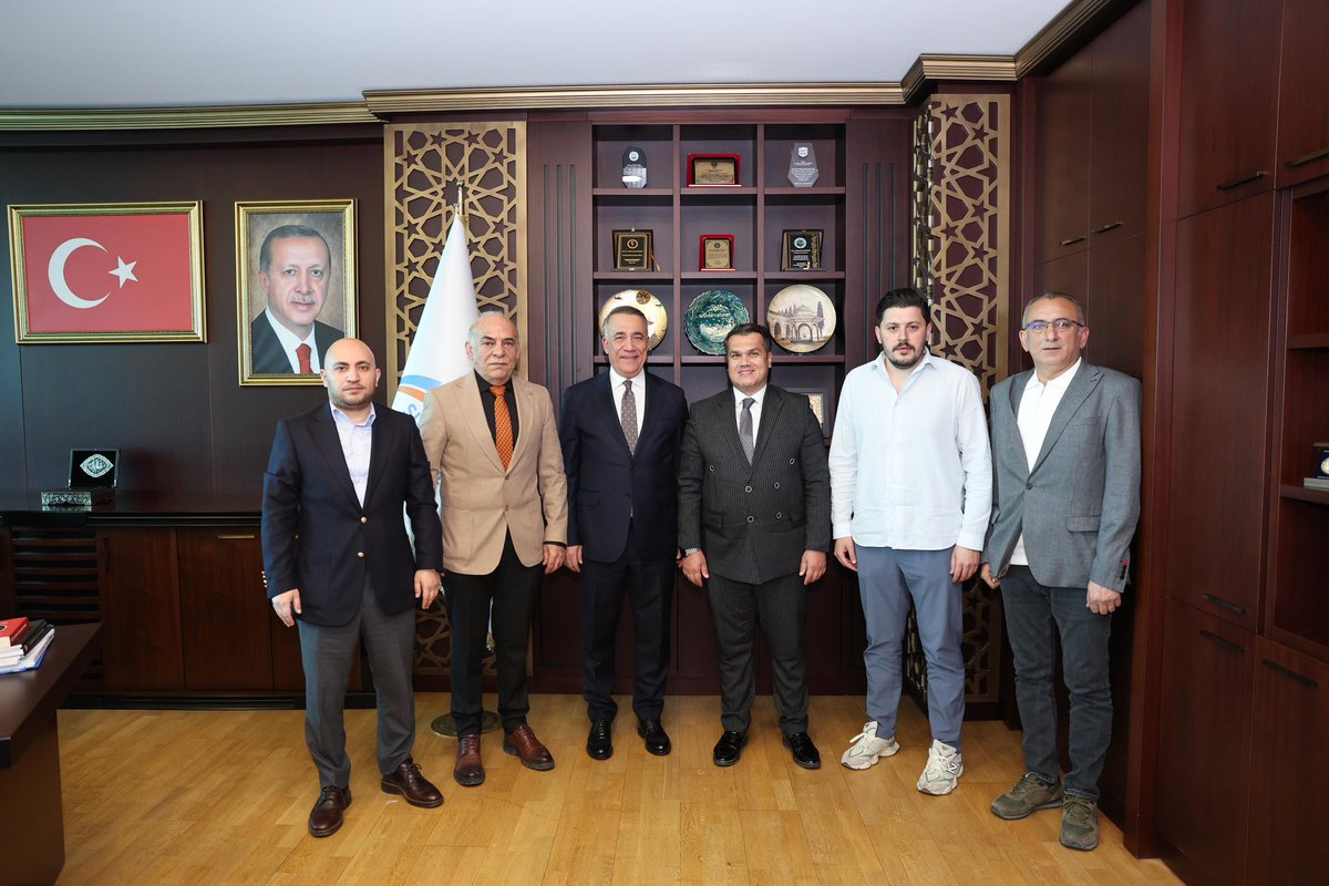 avadursun's tweet photo. Bizleri ziyaret eden Çankırı Eldivan Belediye Başkanımız Mustafa Lafcı ve beraberindeki heyete hoş sohbetleri için teşekkür ediyorum. https://t.co/9TaHd20LyS