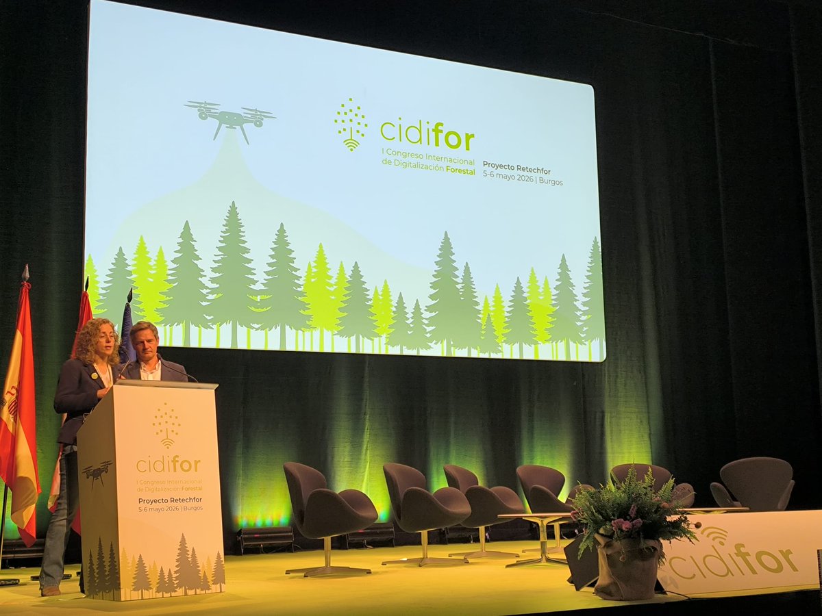 naturalezacyl's tweet photo. Termina #Cidifor de @RetechFOR con la lectura de conclusiones, que apuestan por la #DigitalizaciónForestal "con equipos multidisciplinares, con visiones abiertas de futuro y con sólidas bases de experiencia"
#FondosEuropeos #NextGenerationEU 
@FCesefor @unileon @_ITCL @jcyl https://t.co/jw4zipXKTt
