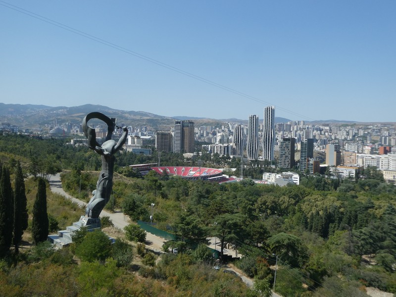 [NEW POST] Cosa fare e cosa vedere nei quartieri fuori dal centro storico di Tbilisi.

➡️ramingodentro.com/2026/05/tbilis…

#tbilisi #georgia #viaggi #viaggioinsolitaria #viaggiare #turismofaidate #turismo #travelblog #travel