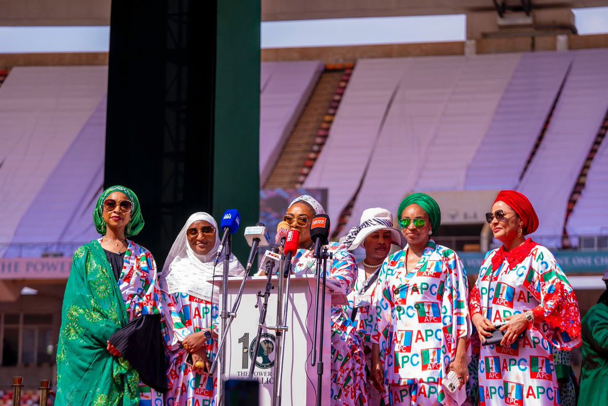 Suwaiba_Said's tweet photo. It was an honor to participate in the National Women's Mega Empowerment and Rally, witnessing the sheer force of the #Powerof10Million movement firsthand. Under the visionary leadership of Her Excellency Senator @oluremitinubu, CON, First Lady of the Federal Republic of Nigeria, women's economic empowerment is taking its rightful place as a strategic pillar of national development.

Congratulations to the Honourable Minister of Women Affairs @hm_womenaffairs for driving this transformative agenda with such purpose and impact. 

One Voice. One Movement. One Choice.