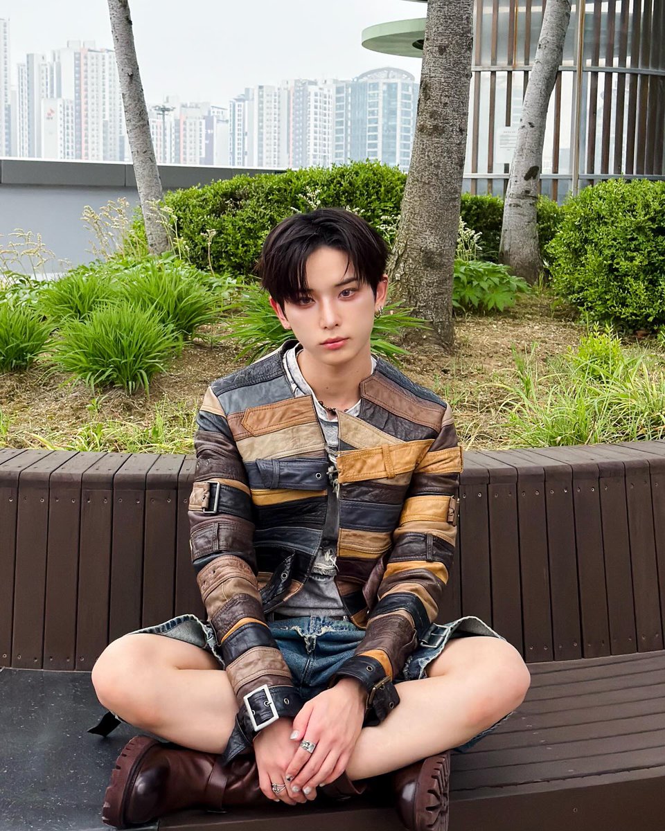 루아울하 tweet media