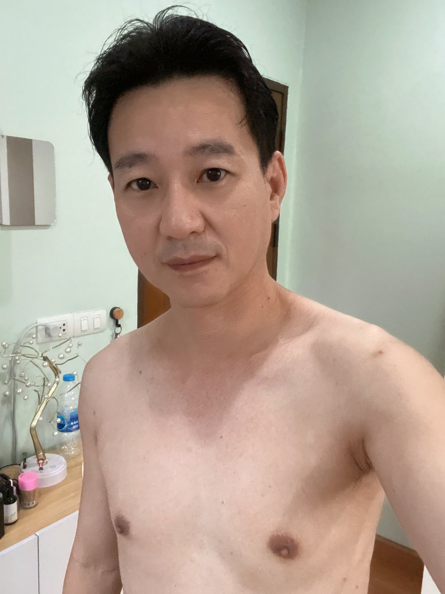 SPateepawa67776's tweet photo. @tkpn666 สวัสดีครับ ชื่อสน อายุ 45 สูง 170 หนัก 65 สนใจ DM คุยกันได้ครับ https://t.co/VN2xy6hNhE
