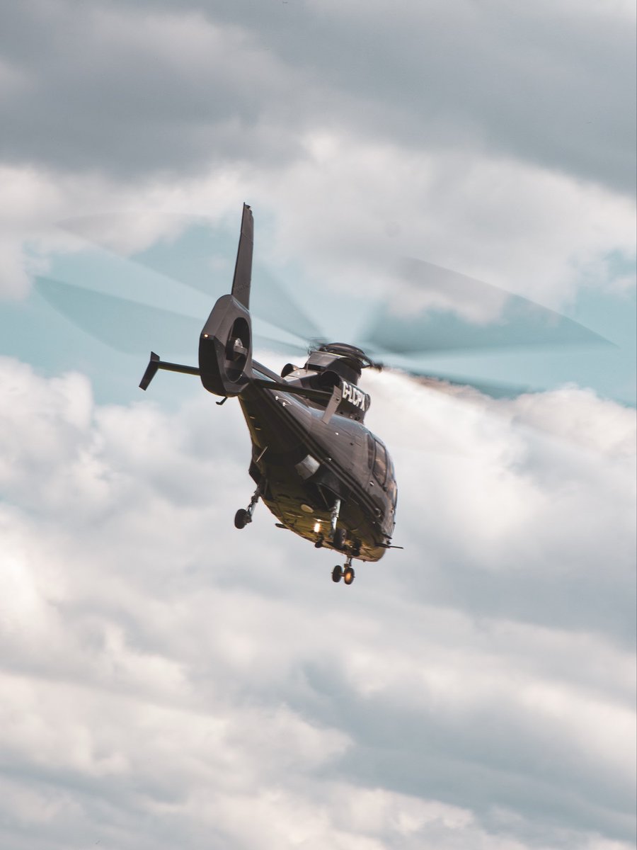 Wolverhampton Halfpenny Green Airport tweet media