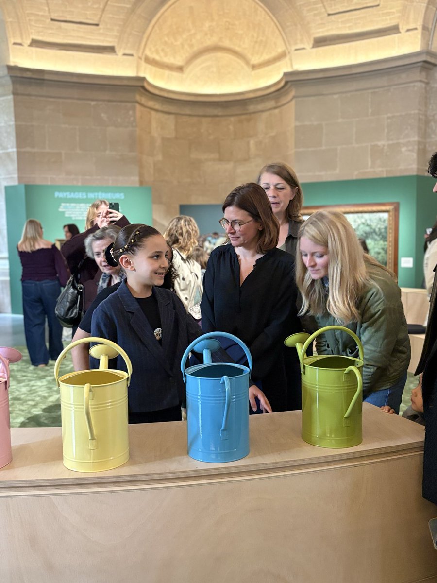 ch_brun's tweet photo. Très heureuse d’inaugurer le nouveau Musée des Enfants du @PBALille avec les mini-guides du CME 🧒🎨 
Un espace pensé à leur hauteur, où l’on découvre les œuvres avec les yeux, les mains, les oreilles et l’imagination. 
Parce qu’un musée doit être un lieu accueillant pour tous ! https://t.co/a622494sSe
