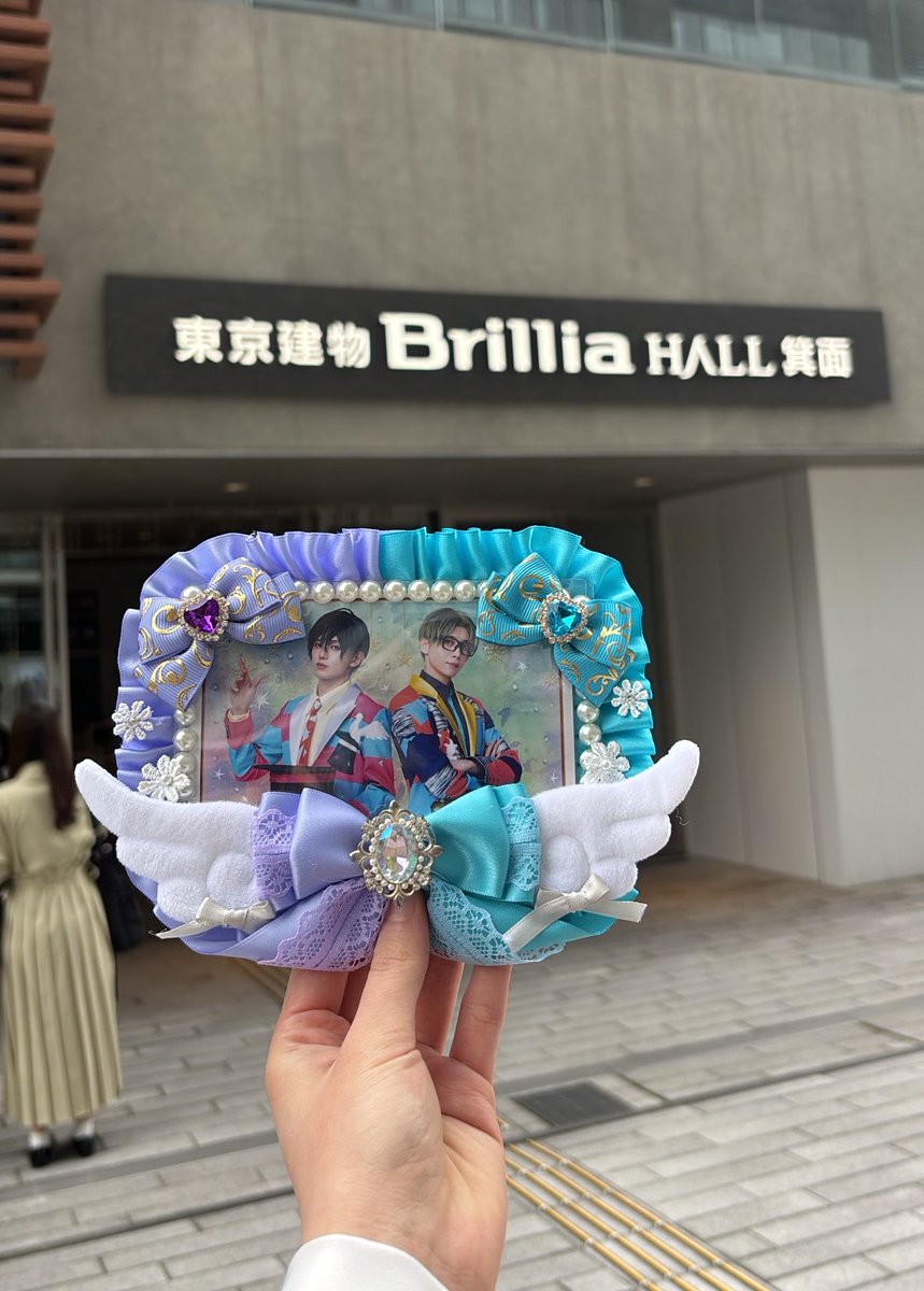 Rabbit_deer330's tweet photo. お久しぶりに🌸🌻
念願の奇術師たちの純愛拝めて幸せでした♪
初めてエーステ見た頃に作ったデコケースと、ぬいも一緒に⭐︎
きっとまた浮上しませんが、これからも大好きなのはずっと変わらないよ💞 https://t.co/OgxIzRzliU