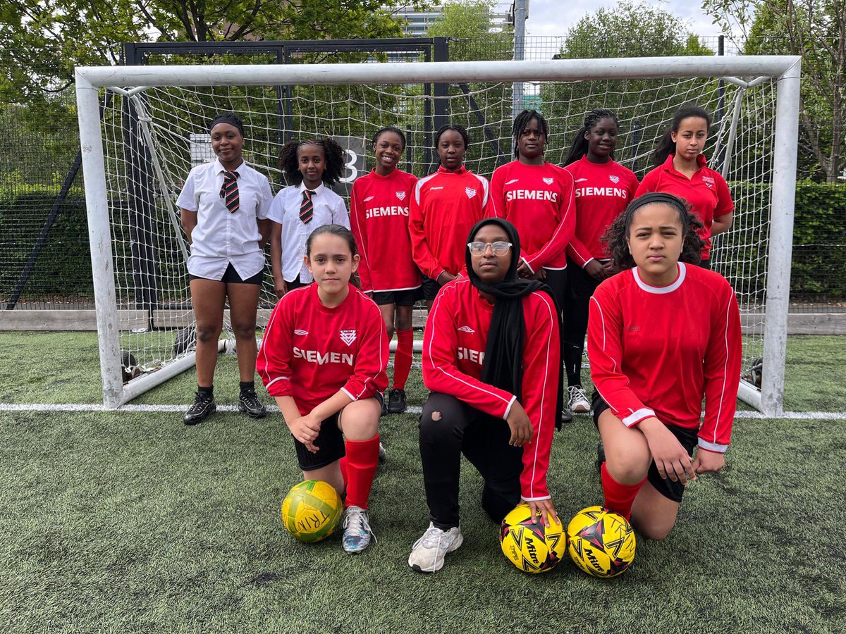 TrinityHighPE's tweet photo. Our Yr7 girl footballers had their final tournament of the year. There were some great games as Trinity took on teams from MHSG, St Peter’s and William Hulme’s. Great team effort and enthusiasm from the players, coaches and referees! #TeamTrinity #oneTeam https://t.co/5NfHBrwBwQ
