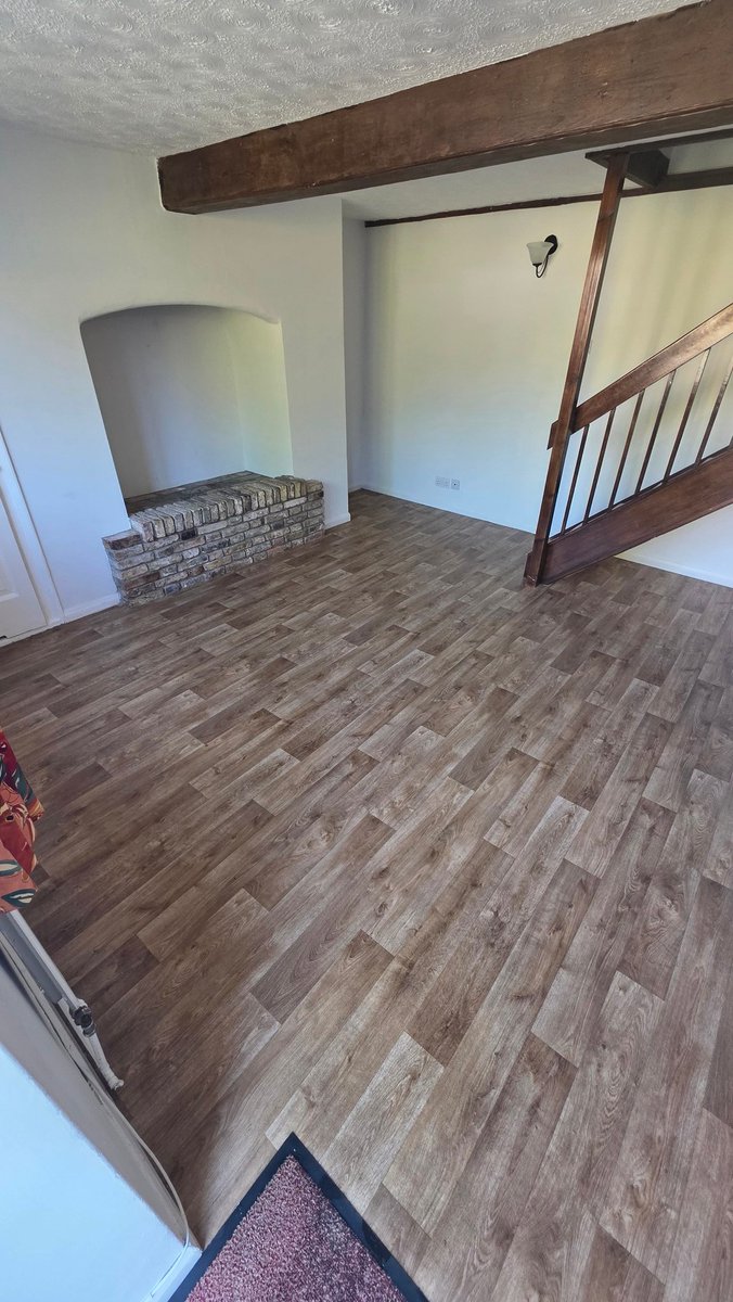elycleaning's tweet photo. Moving out in #Ely?  Get your deposit back with our full End of Tenancy cleaning &amp; carpet wash! Fast, reliable &amp; local.  https://t.co/FCr4XkXYom https://t.co/QXzh4PqYLX