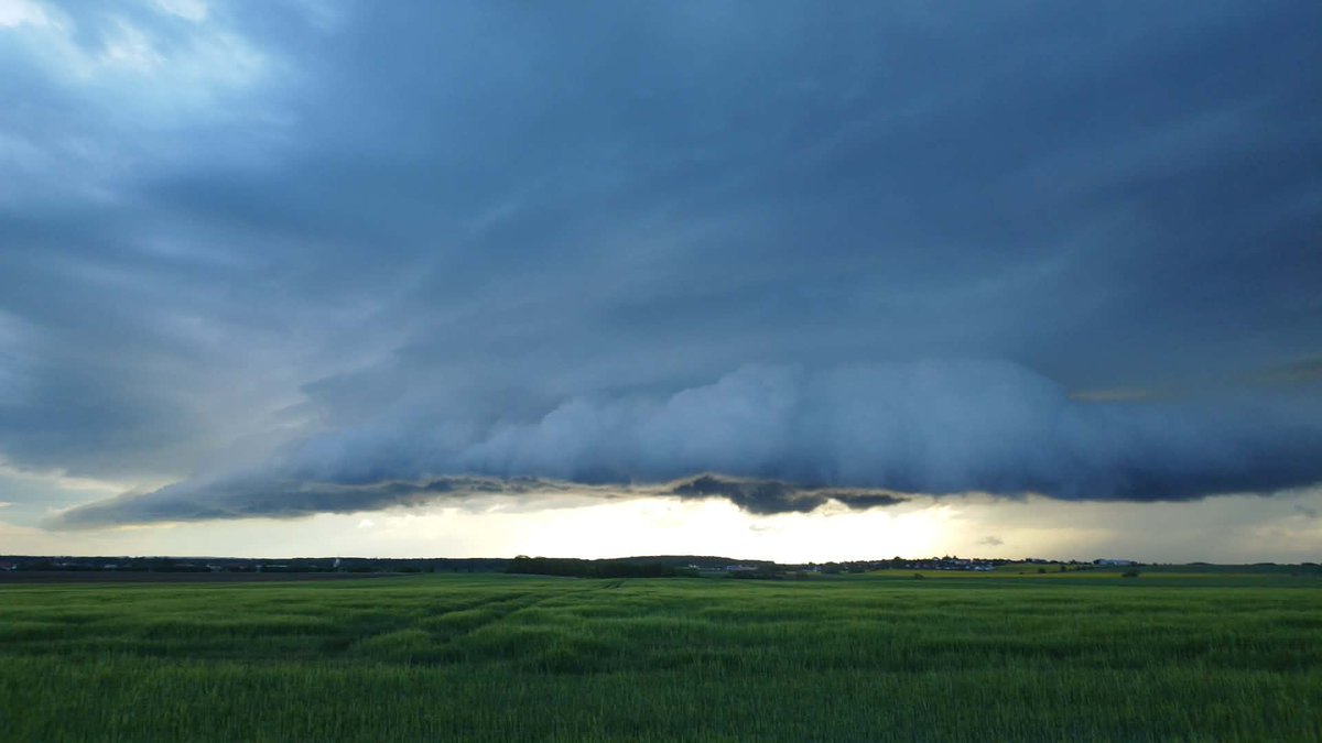 Český hydrometeorologický ústav (ČHMÚ) tweet media