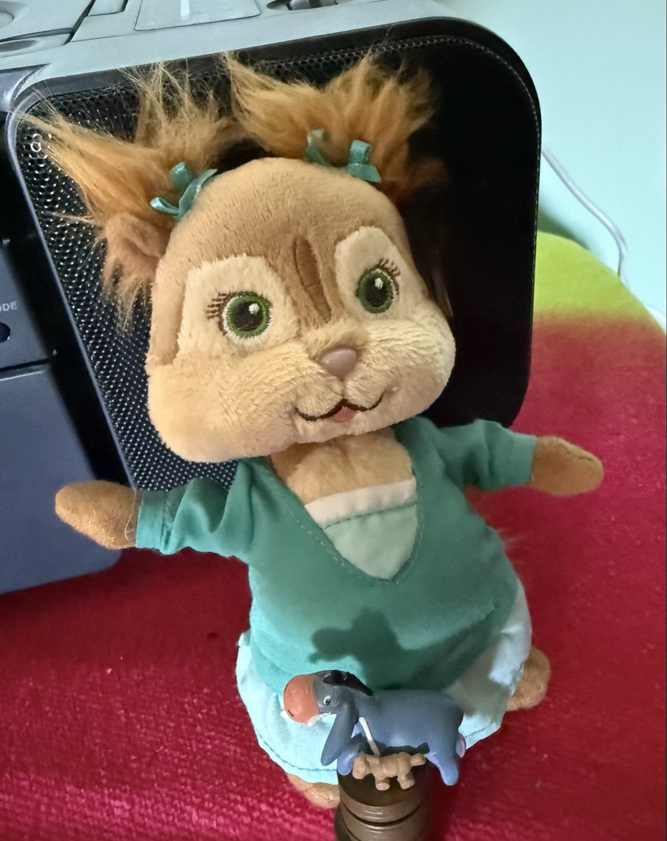 gelpymyerding's tweet photo. @KaraUtri My chipmunk has a support donkey. And the donkey also has a support donkey. Strange. https://t.co/zj3ks2AV1L