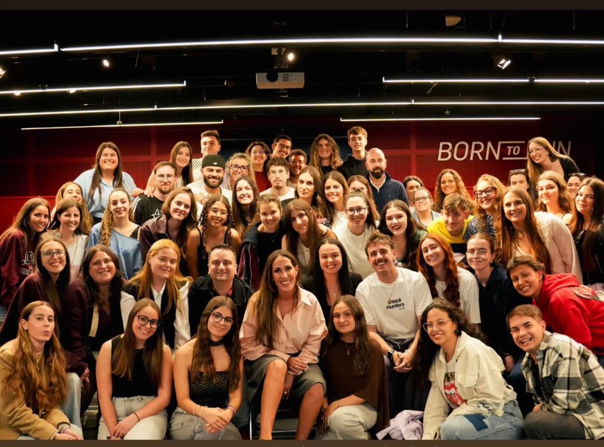 De verdad nos tenemos que creer que esta gente (los de siempre) han entrado por sorteo? Es puta coña lo vuestro <a href="/_MaluOficial_/">Malú</a> <a href="/SonyMusicSpain/">Sony Music Spain</a> <a href="/gtstalentspain/">GTS Spain</a>