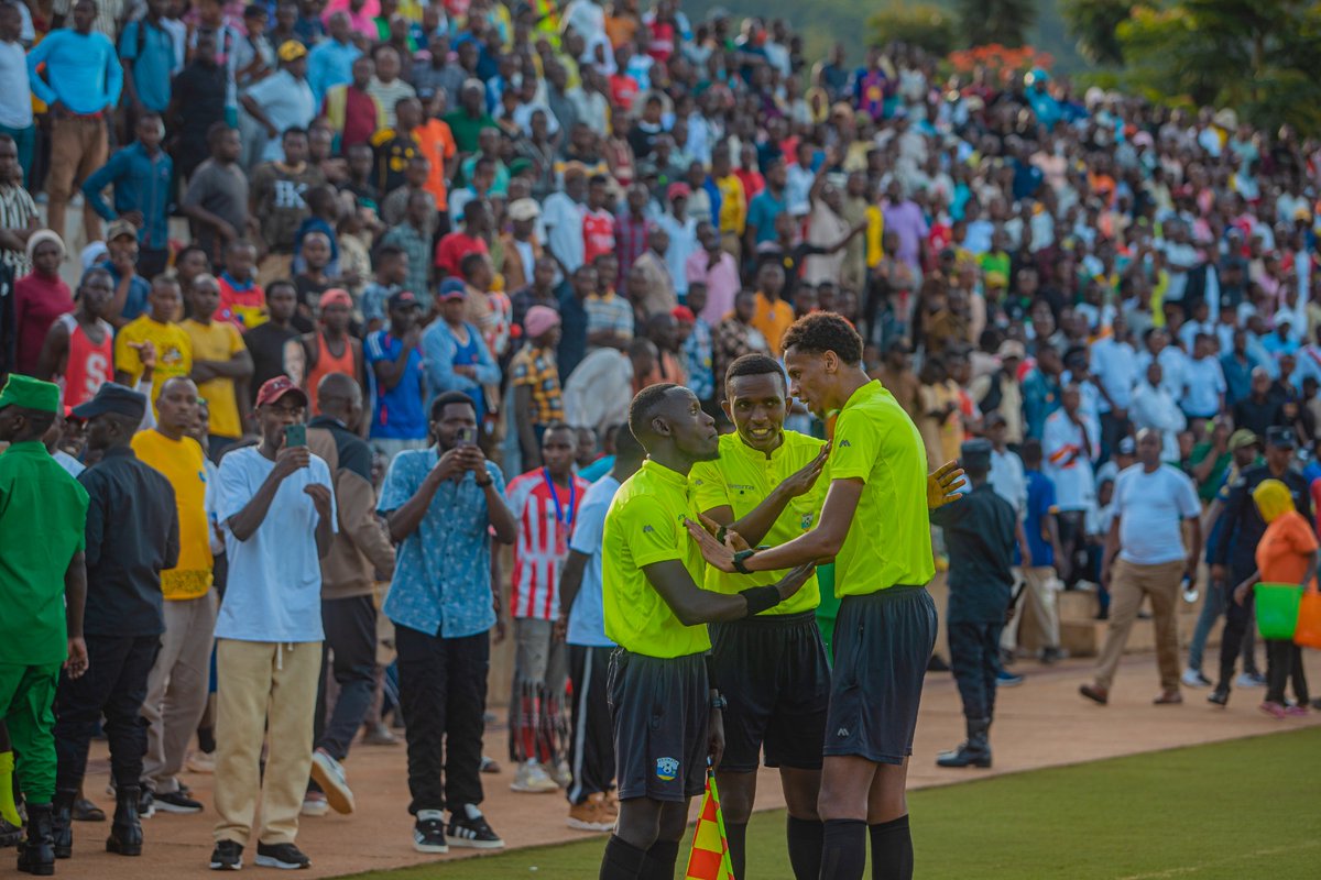 KicukiroDistr's tweet photo. Abafana bari bakubise buzuye, Nyamirambo yose biyamirira hamwe bati "Masaka yacu tsinda batsinde". (4) https://t.co/kvMdNAymJU